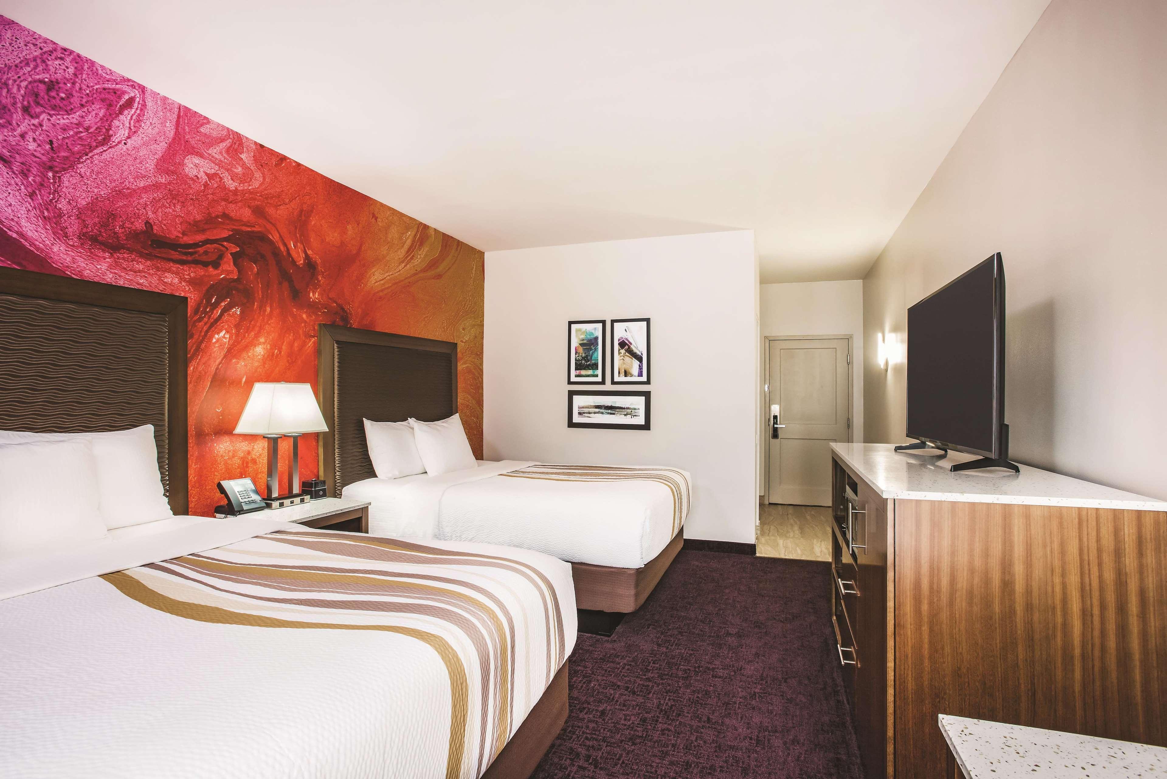 La Quinta by Wyndham Chambersburg Hotel Bagian luar foto