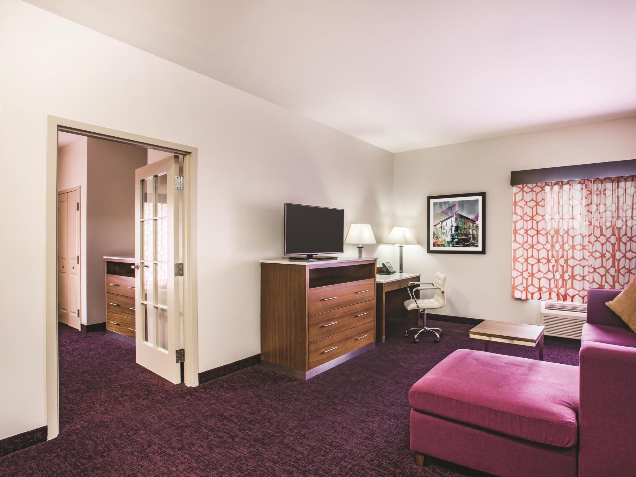 La Quinta by Wyndham Chambersburg Hotel Bagian luar foto