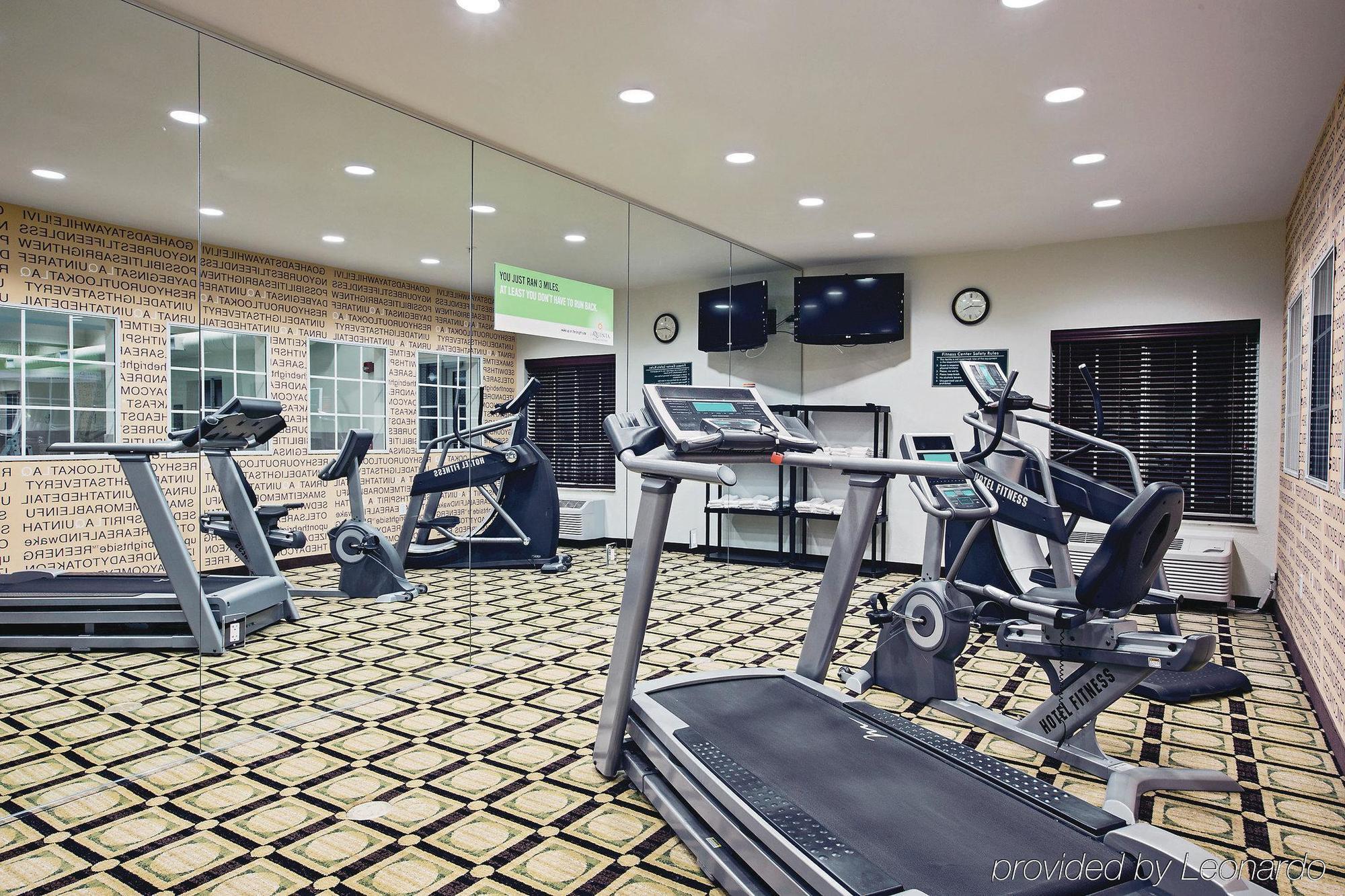 La Quinta by Wyndham Chambersburg Hotel Bagian luar foto